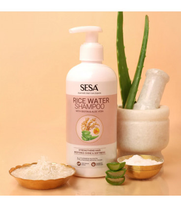 Szampon z Wodą Ryżową, Biotyną i Aloesem (Soft & Shiny Rice Water Shampoo) 300ml SESA