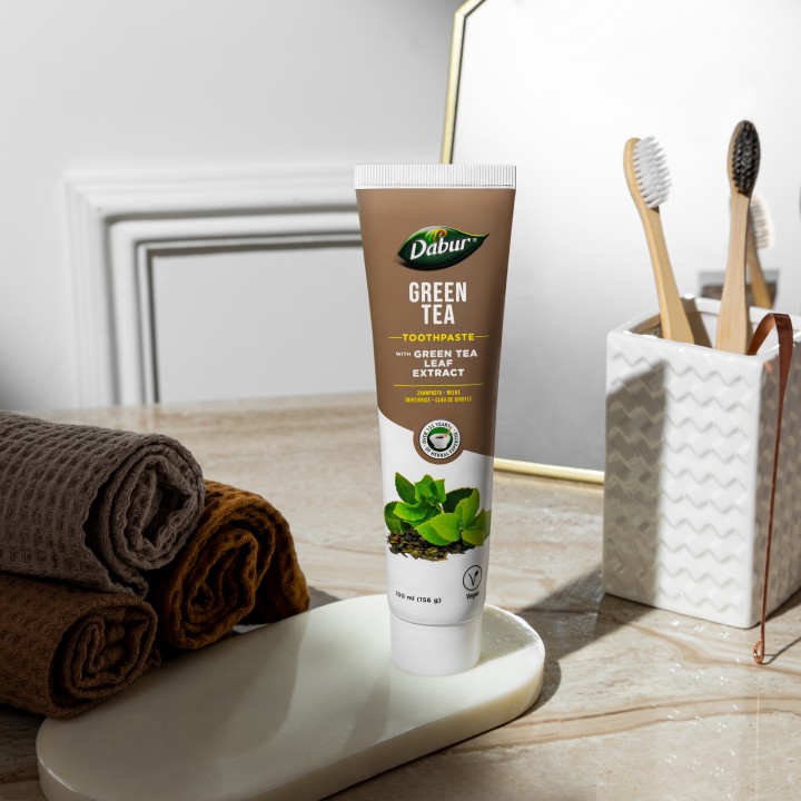 DABUR GREEN TEA TOOTHPASTE 100ML UK